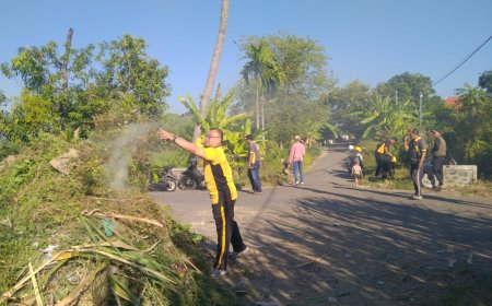 Polsek Mangaran Bersama Forkopimcam dan Warga Gelar Kerja Bakti Bersihkan Jalan Penghubung