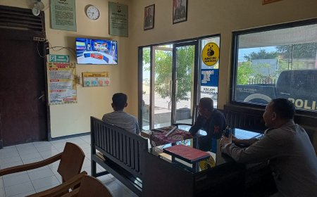 kegiatan Nobar Piala Dunia Bersama Polsek Kapongan dan Masyarakat Kecamatan Kapongan.